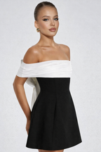 Jessica | Elegant Mini Dress with Modern Bow Detail