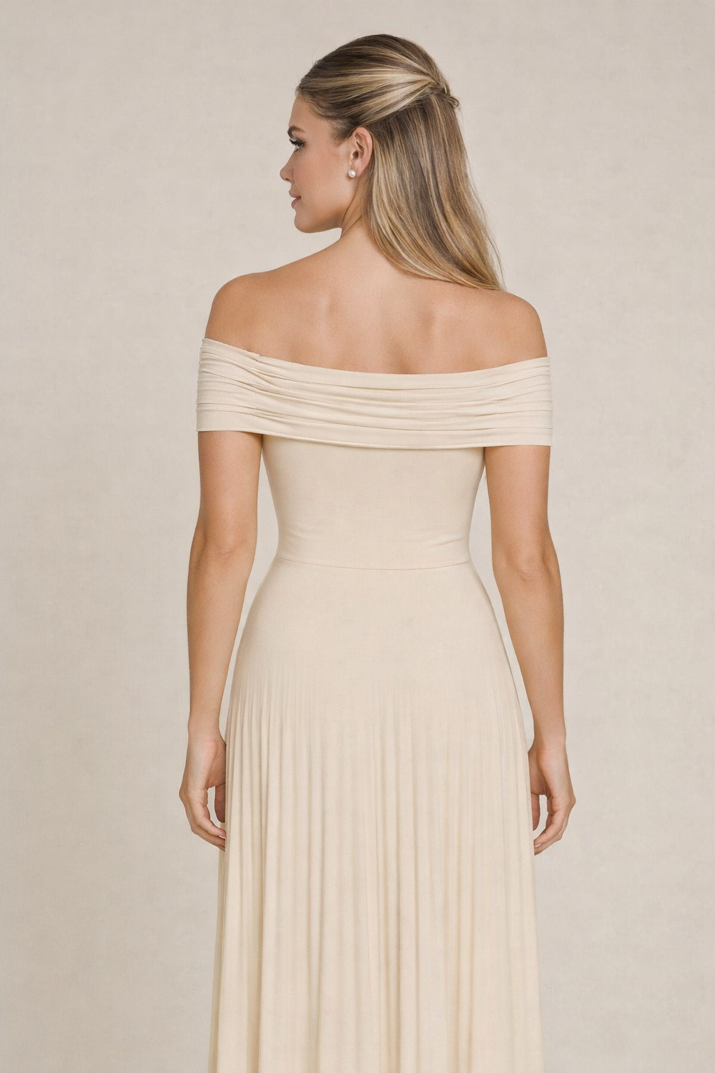 Susan | Timeless Elegant Off-Shoulder Maxi Dress