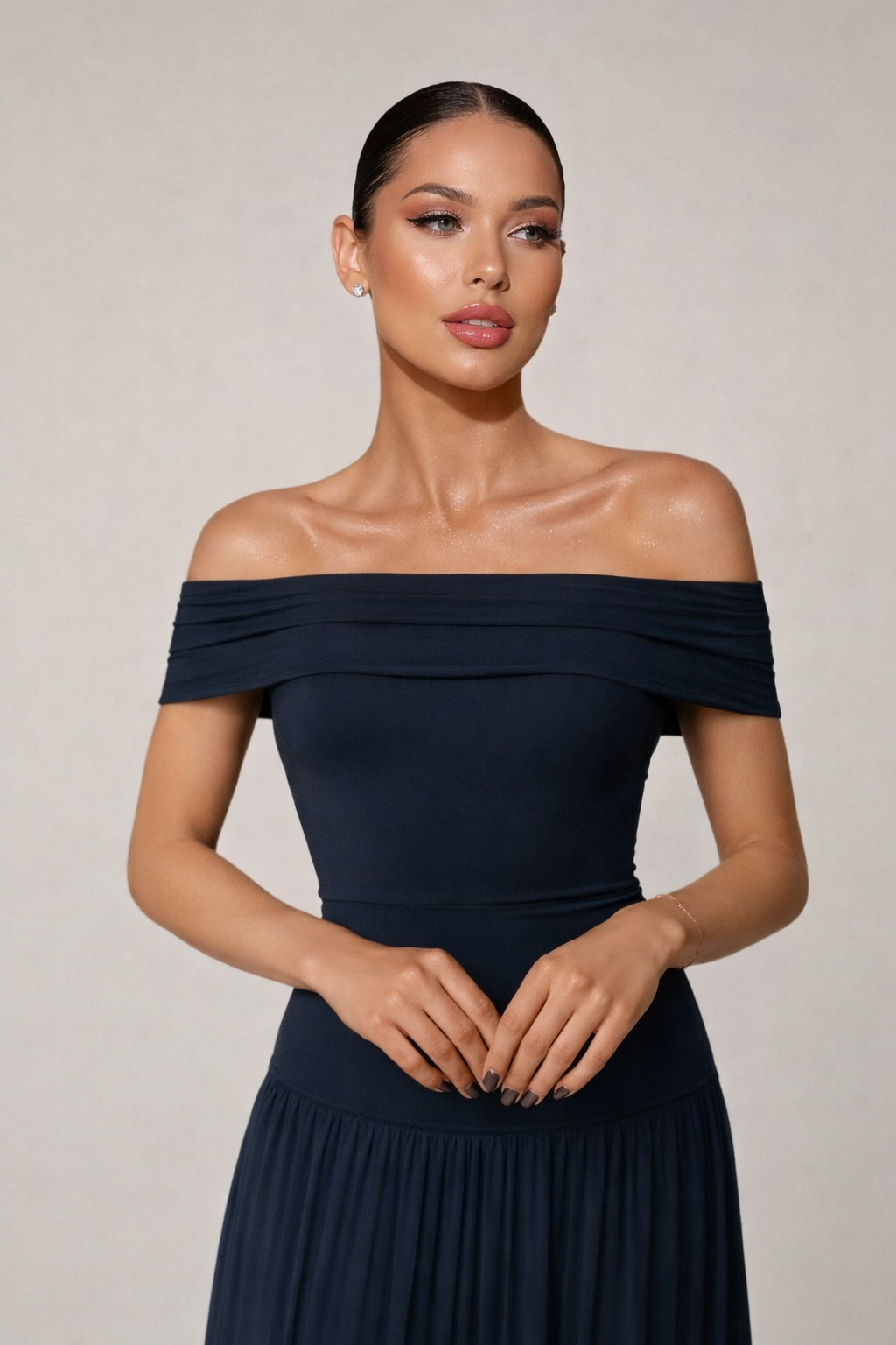 Susan | Timeless Elegant Off-Shoulder Maxi Dress